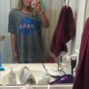 oversized distressed nasa tee